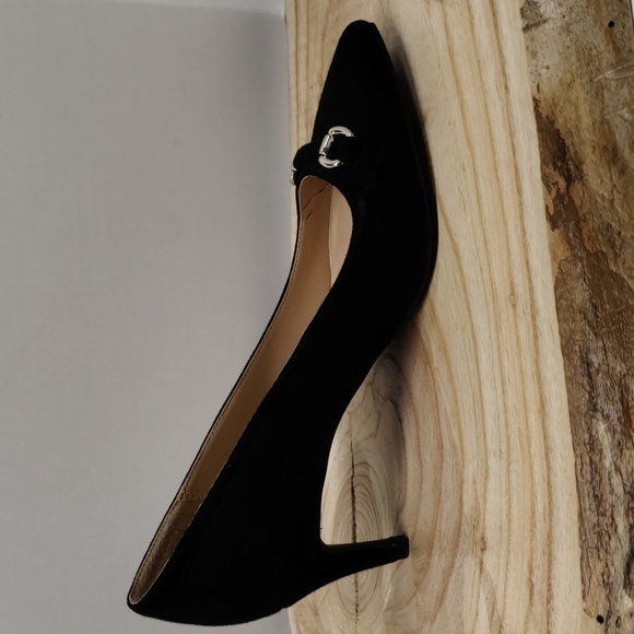 Ann Taylor Factory Black Heels, Size 6M - Picture 9 of 12